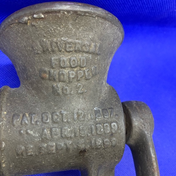 Antique / Vintage Universal food chopper#2 L F & C - Picture 2 of 7